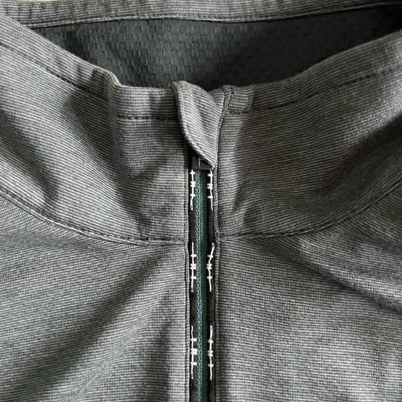 NWOT Equestrian Attire Small long sleeved 1/4 Zip top by Platinum - Picture 3 of 5